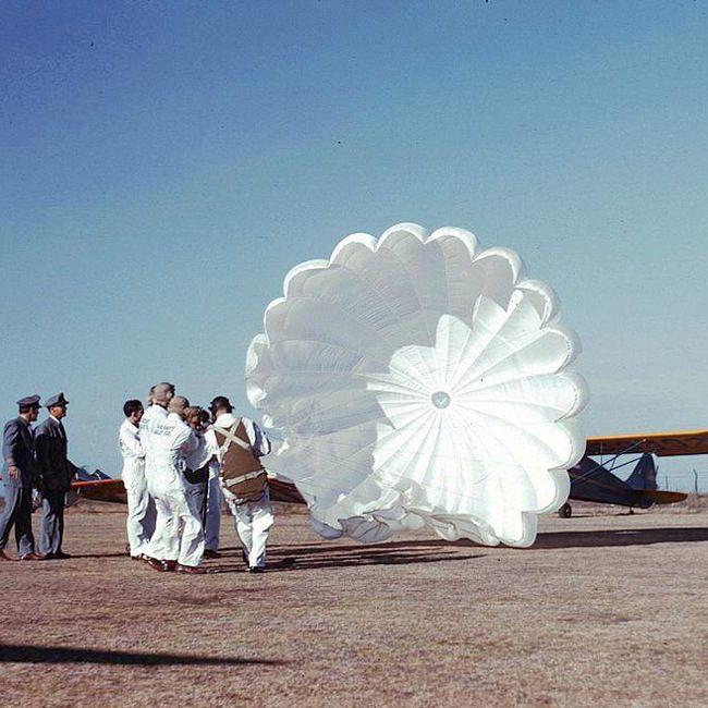 Parachute, 32 ft. Dia., White Personal, has Velcro Closuer.
